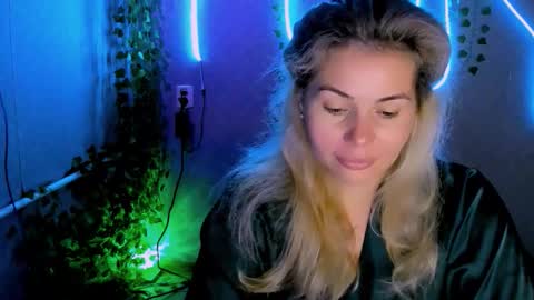Snapshot of loraboyar chatting on September 16, 2025, 2:12 am Lora online show from September 16, 2025, 2:12 am