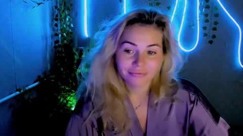 Snapshot of loraboyar chatting on September 19, 2025, 2:24 am Lora online show from September 19, 2025, 2:24 am