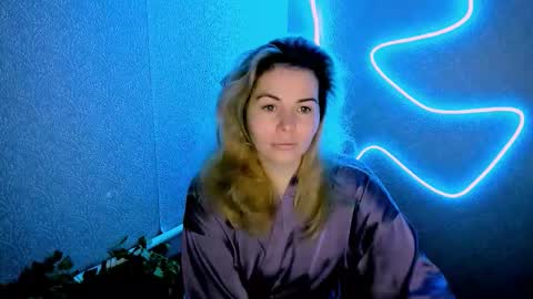 Lora online show from January 13, 2026, 3:01 am