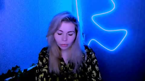 Lora online show from March 3, 2026, 3:12 am