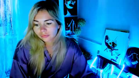 Lora online show from July 7, 2026, 2:36 am