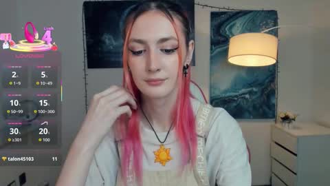 Lora online show from October 26, 2025, 11:27 am