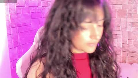 lore_rey online show from February 19, 2026, 2:40 am