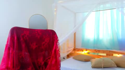 loreanis online show from February 11, 2026, 8:25 pm