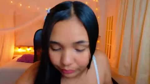 loreanisscute online show from May 8, 2026, 3:12 am