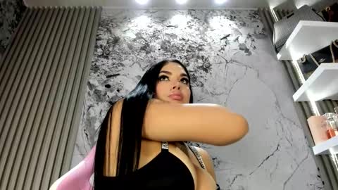 Doll Queen online show from February 6, 2026, 6:11 pm