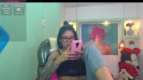 Snapshot of lorenapinto_ chatting on June 6, 2026, 11:20 pm lore online show from June 6, 2026, 11:20 pm
