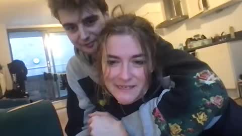 lorenatty online show from April 12, 2026, 6:02 pm