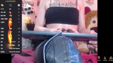 lorenitha online show from December 22, 2025, 11:51 am