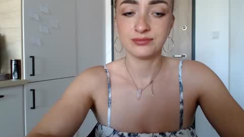 Snapshot of lorenneinspiring chatting on July 2, 2026, 6:19 am LorenneInspiring online show from July 2, 2026, 6:19 am