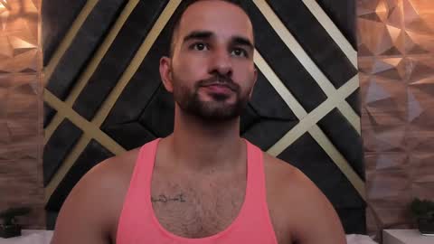  L O R E N Z O  Thumbs Up help  online show from March 1, 2025, 6:00 pm