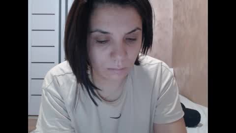 LorraGrey online show from October 28, 2025, 4:05 am