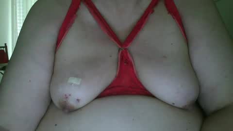 Snapshot of lory_99 chatting on February 1, 2025, 10:15 am Lory online show from February 1, 2025, 10:15 am