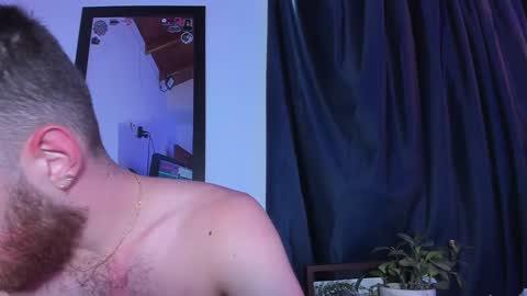 Snapshot of los_juanes chatting on December 11, 2024, 7:46 pm JUAN  JUAN online show from December 11, 2024, 7:46 pm