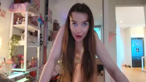 Snapshot of lottieslilsecret chatting on April 23, 2026, 12:12 am Lottie online show from April 23, 2026, 12:12 am