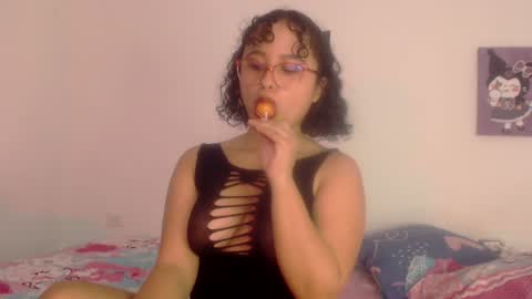 lou_cuteee online show from February 7, 2025, 3:12 am