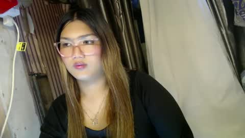 Sweet   online show from January 24, 2025, 7:49 pm