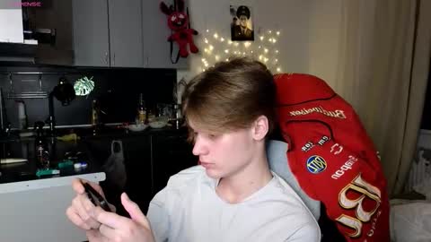 louie_evans online show from March 5, 2026, 8:27 pm