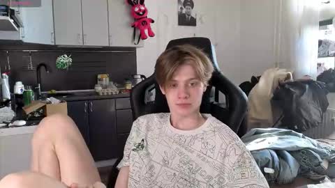 louie_evans online show from March 29, 2026, 12:27 pm