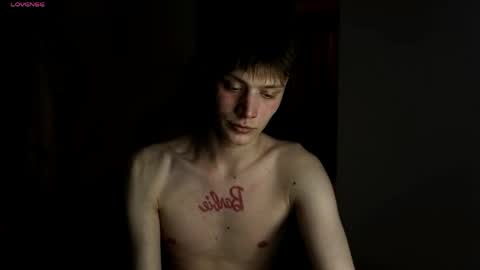 Snapshot of louie_evans chatting on April 25, 2026, 6:27 pm louie_evans online show from April 25, 2026, 6:27 pm