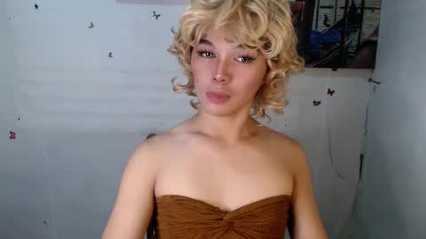 Snapshot of louilalicious chatting on February 12, 2025, 11:40 am louilalicious online show from February 12, 2025, 11:40 am