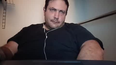 louinv online show from November 23, 2025, 5:57 pm