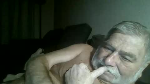 Snapshot of louis_chokdee chatting on January 10, 2025, 4:41 pm louis_chokdee online show from January 10, 2025, 4:41 pm
