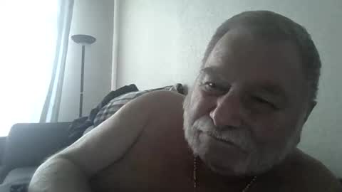 Snapshot of louis_chokdee chatting on March 5, 2025, 4:24 pm louis_chokdee online show from March 5, 2025, 4:24 pm