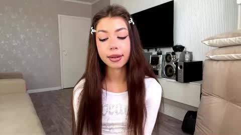 Flora online show from March 21, 2026, 7:13 am