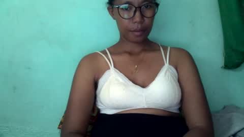 lovaelisa online show from March 9, 2025, 9:13 am