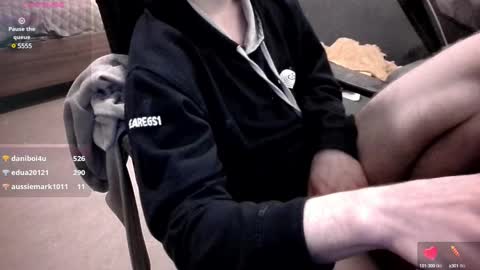 lovbo8 online show from January 15, 2025, 9:51 pm