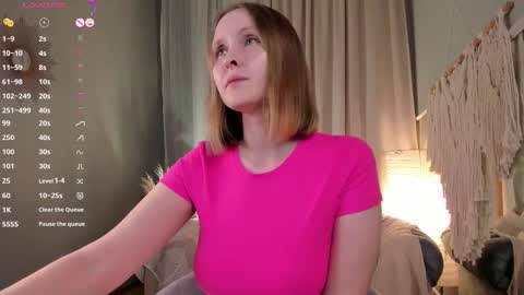 Snapshot of love_agatha chatting on March 8, 2025, 3:35 pm Agatha online show from March 8, 2025, 3:35 pm