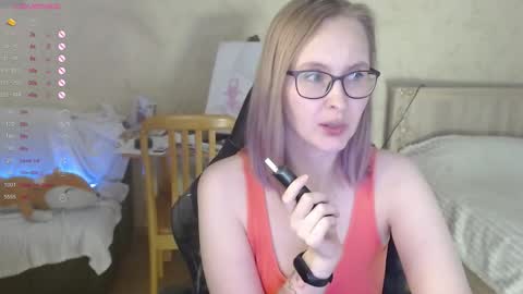 Snapshot of love_agatha chatting on October 20, 2025, 4:13 am Agatha online show from October 20, 2025, 4:13 am