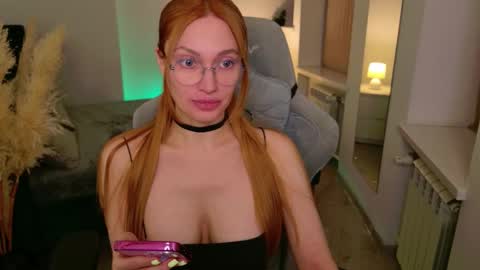 Snapshot of love_call chatting on October 11, 2025, 5:17 am love_call online show from October 11, 2025, 5:17 am
