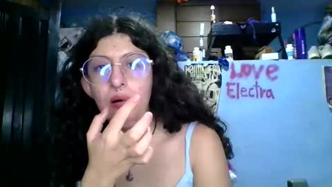 love_electra online show from March 20, 2026, 2:49 am