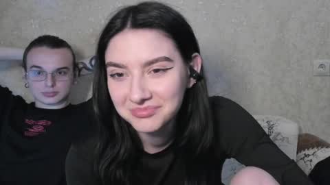 LINA online show from April 7, 2026, 4:07 pm