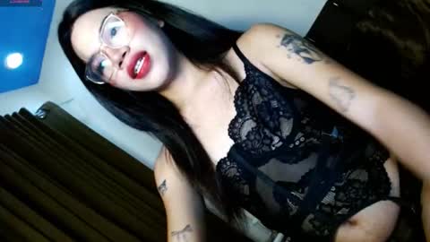 Snapshot of love_seren chatting on October 23, 2025, 11:31 am Seren online show from October 23, 2025, 11:31 am