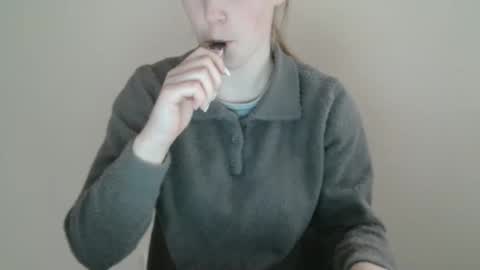 Vivian online show from March 31, 2026, 12:16 pm