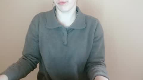 Snapshot of love_vivian chatting on April 20, 2026, 11:02 am Vivian online show from April 20, 2026, 11:02 am