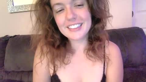 Snapshot of loveconnie chatting on September 19, 2025, 3:19 am Connie Rae online show from September 19, 2025, 3:19 am