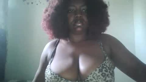 Snapshot of lovecumsluttie chatting on October 2, 2025, 7:15 am mila online show from October 2, 2025, 7:15 am