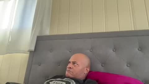 loved19 online show from November 23, 2025, 9:25 pm