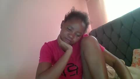 lovegal335 online show from March 29, 2026, 7:52 am