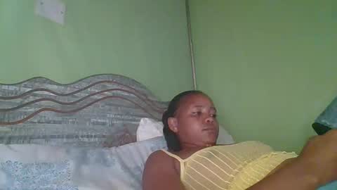 Snapshot of lovegal335 chatting on May 8, 2026, 7:57 am lovegal335 online show from May 8, 2026, 7:57 am
