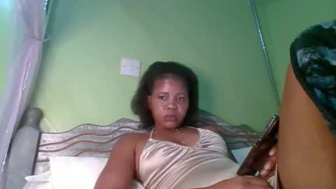 Snapshot of lovegal335 chatting on May 23, 2026, 6:01 pm lovegal335 online show from May 23, 2026, 6:01 pm