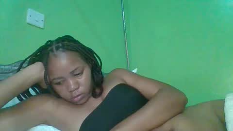 Snapshot of lovegal335 chatting on May 28, 2026, 11:51 am lovegal335 online show from May 28, 2026, 11:51 am