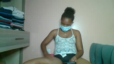 Snapshot of lovegal335 chatting on June 27, 2026, 6:24 pm lovegal335 online show from June 27, 2026, 6:24 pm