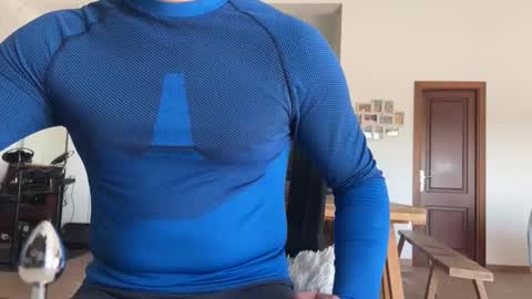 Loveisperfect online show from January 10, 2026, 12:40 pm