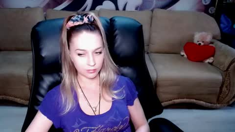 private open online show from April 6, 2026, 12:17 pm
