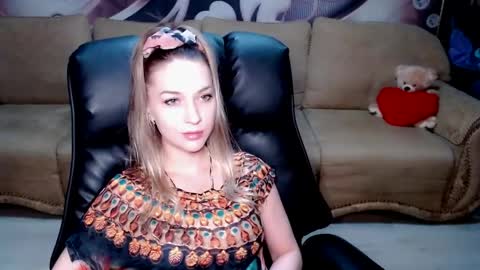 private open online show from April 8, 2026, 2:50 pm
